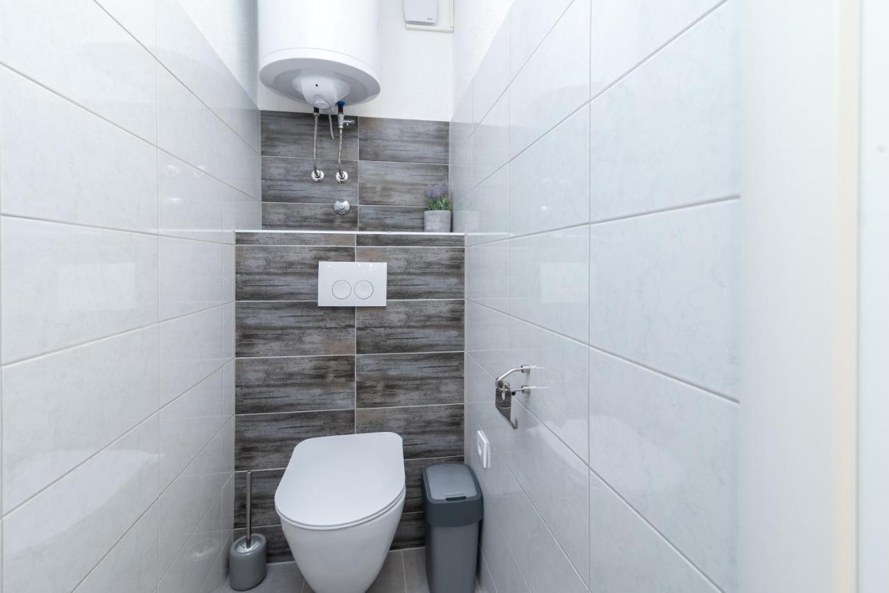 Apartment Gagula With Jacuzzi Trogir Exterior foto